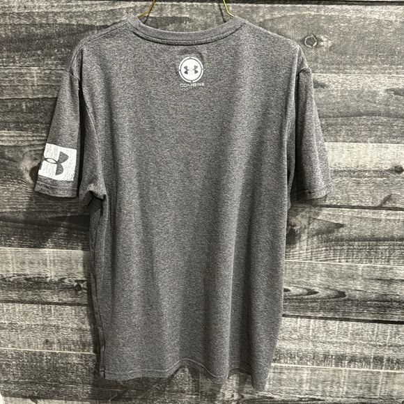 Mens under armour t-shirt - Picture 4 of 4